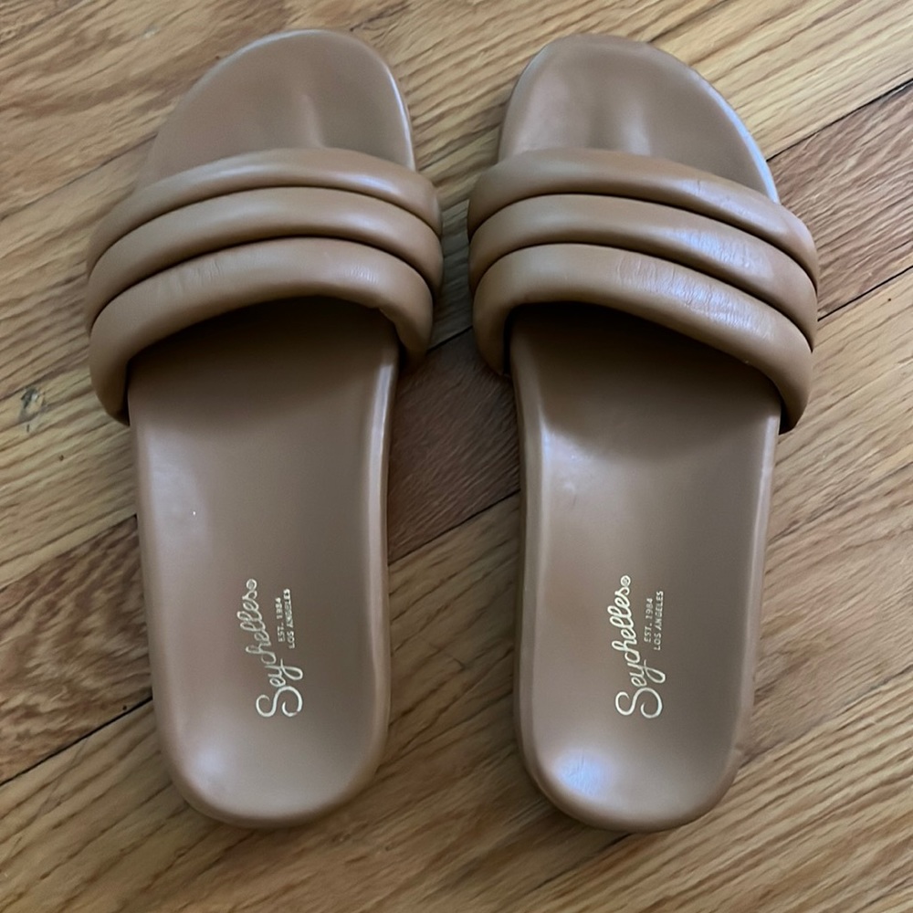 Seychelles 8m slides
